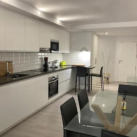 Apartment Apto En El Centro De En 2 Linea De Playa Marbella