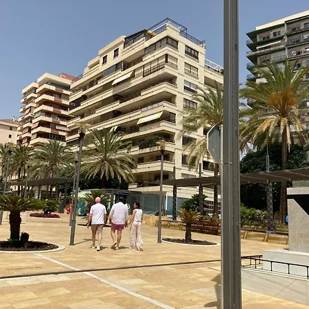 Apto En El Centro De En 2 Linea De Playa Marbella